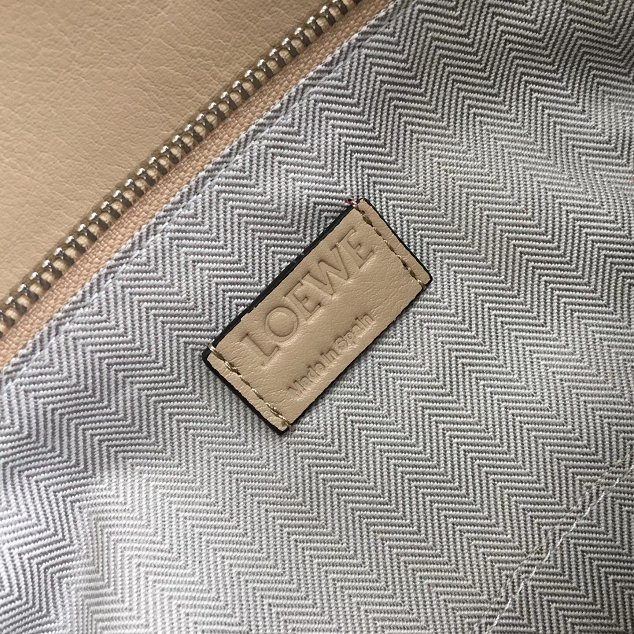 Loewe original calfskin medium puzzle bag A510P49 beige