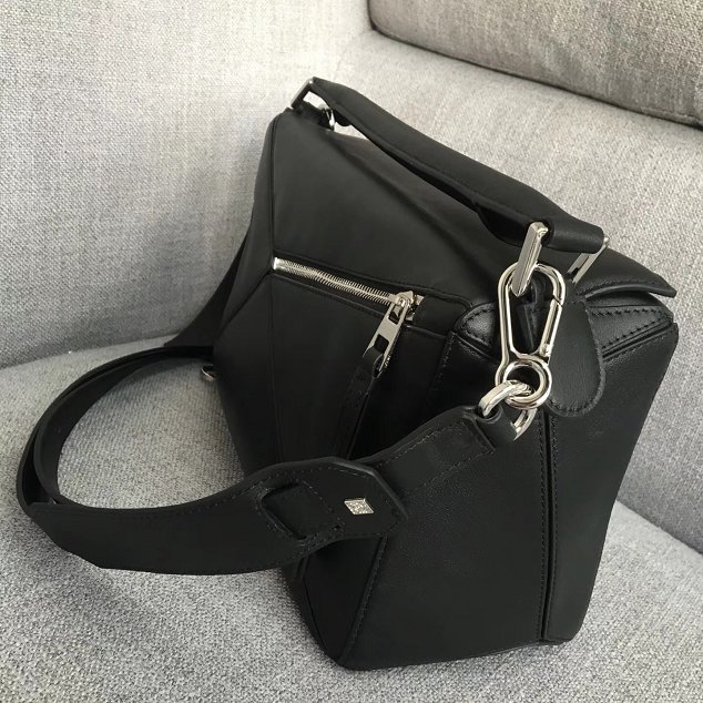 Loewe original calfskin medium puzzle bag A510P49 black