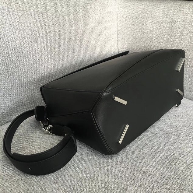 Loewe original calfskin medium puzzle bag A510P49 black