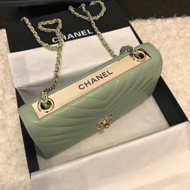 CC original lambskin woc chain bag 80982 light green