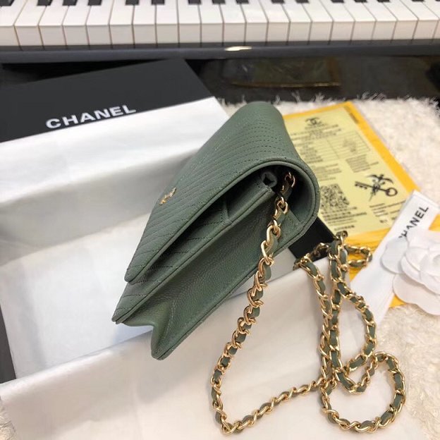 CC original grained leather woc chain bag 33814-8 olive