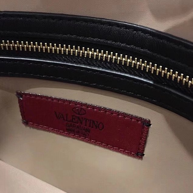 Valentino original calfskin rockstud clutch 0399 black