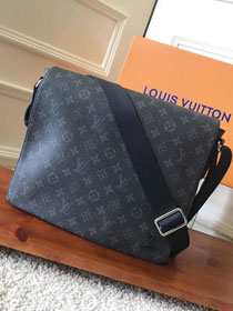 Louis vuitton original monogram eclipse District mm M44001