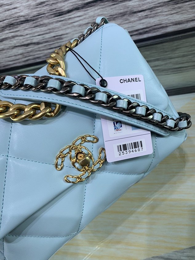 2020 CC original lambskin 19 flap bag AS1160 sky blue