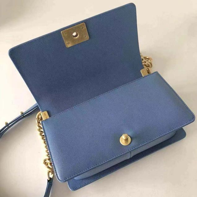 2020 CC original grained calfskin boy handbag A67086-2 light blue