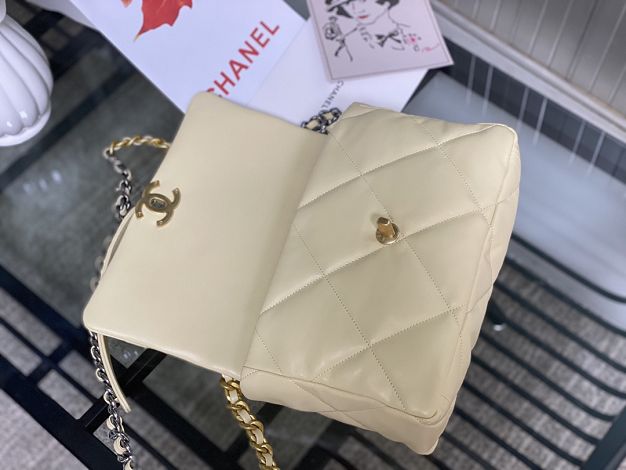 2021 CC original lambskin medium 19 flap bag AS1161 cream