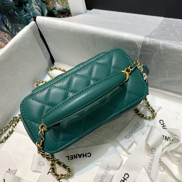 CC original lambskin vanity with chain AP2291 green