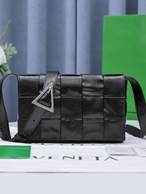 BV original aged calfskin cassette crossbody bag 667298 black