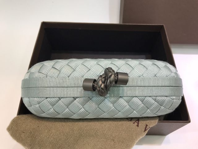 BV original silk knot clutch 113085-2 light grey