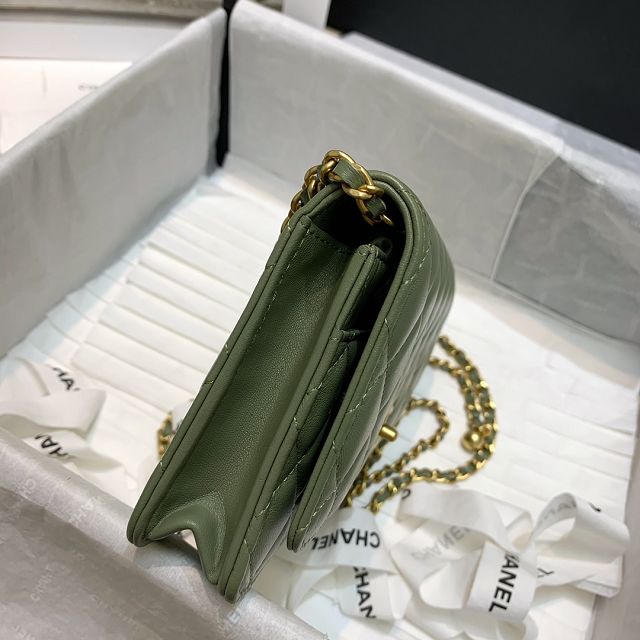 CC original lambskin wallet on chain AP1450 green