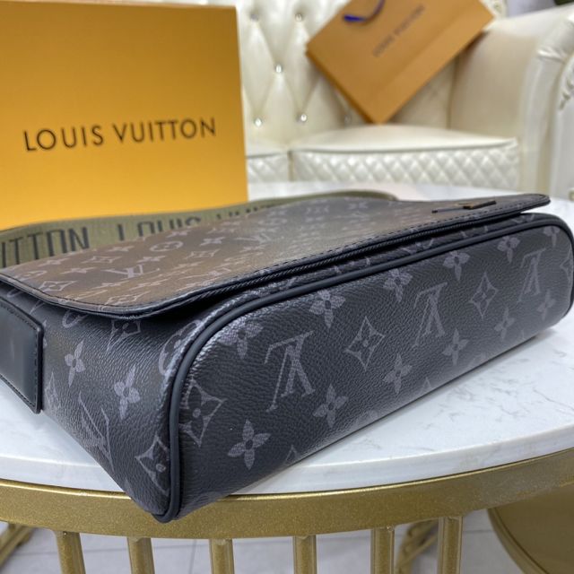 Louis vuitton original monogram eclipse district messenger bag mm M45627