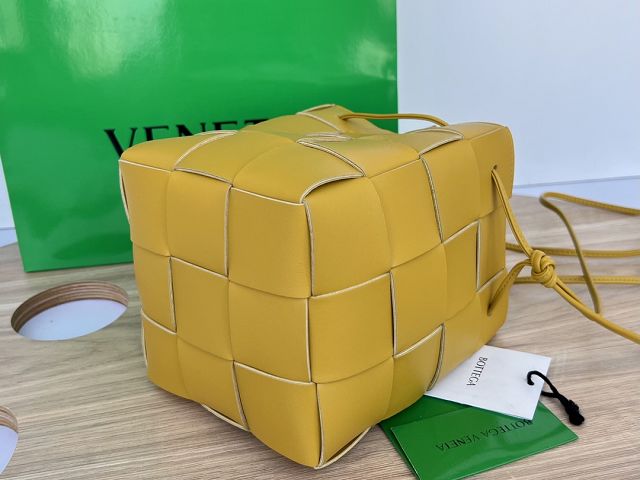 BV original lambskin cassette bucket bag 680218 pollen