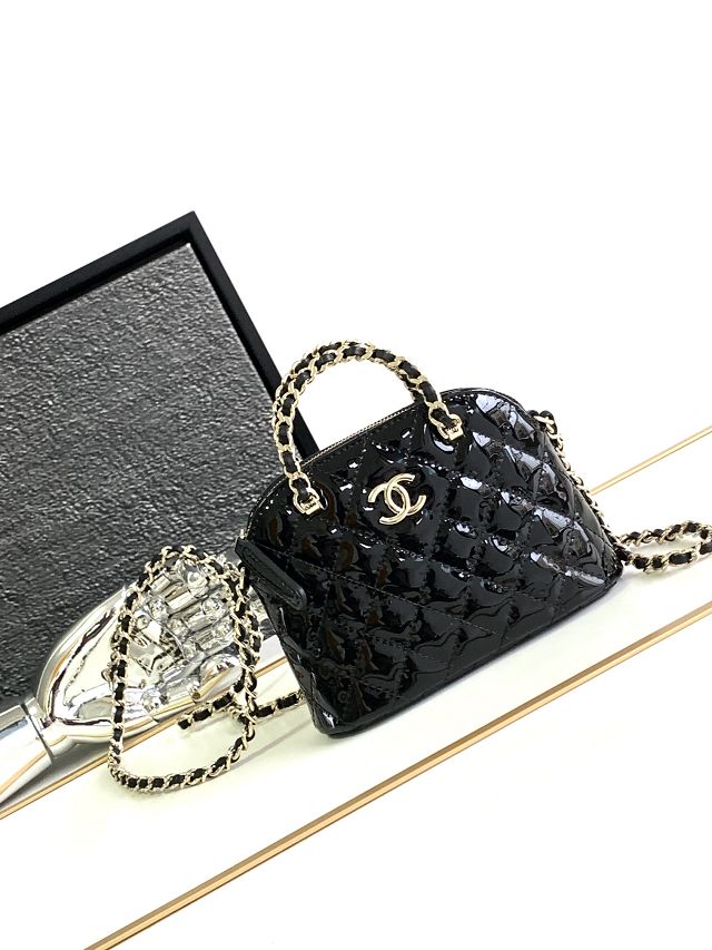 CC original patent calfskin clutch with chain AP3354 black