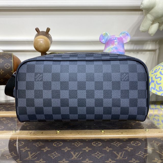 Louis vuitton original damier graphite dopp kit toiletry pouch N40126