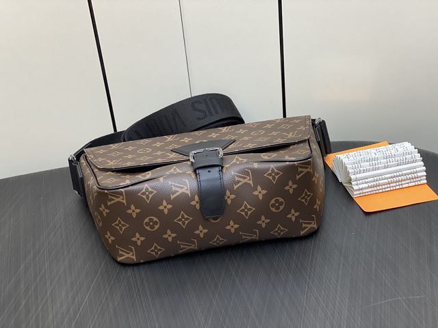 Louis vuitton original monogram canvas montsouris messenger bag M46685 