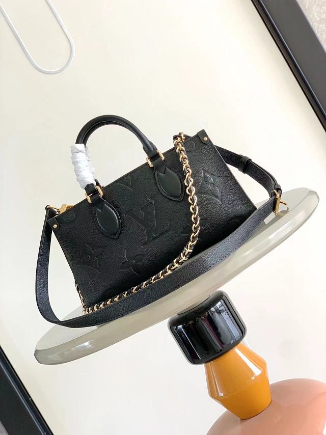 2024 Louis vuitton original calfskin onthego east west M23640 black