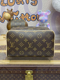 Louis vuitton original monogram canvas locker dopp kit M83112