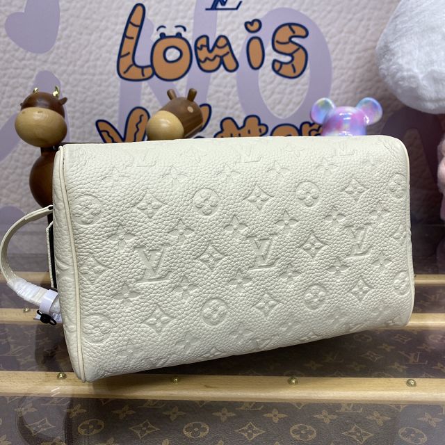 Louis vuitton original calfskin locker dopp kit M82576 white