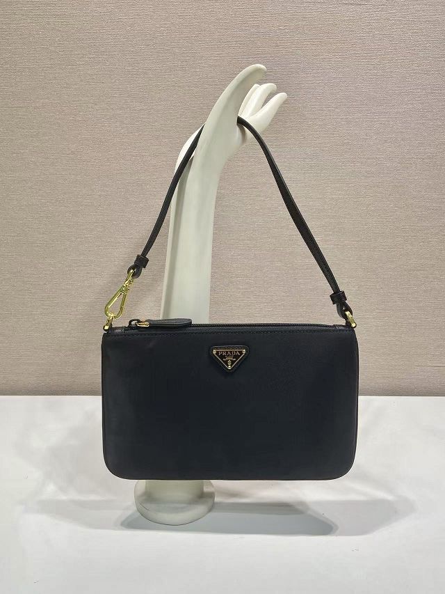 Prada original nylon pouch 1NI545
