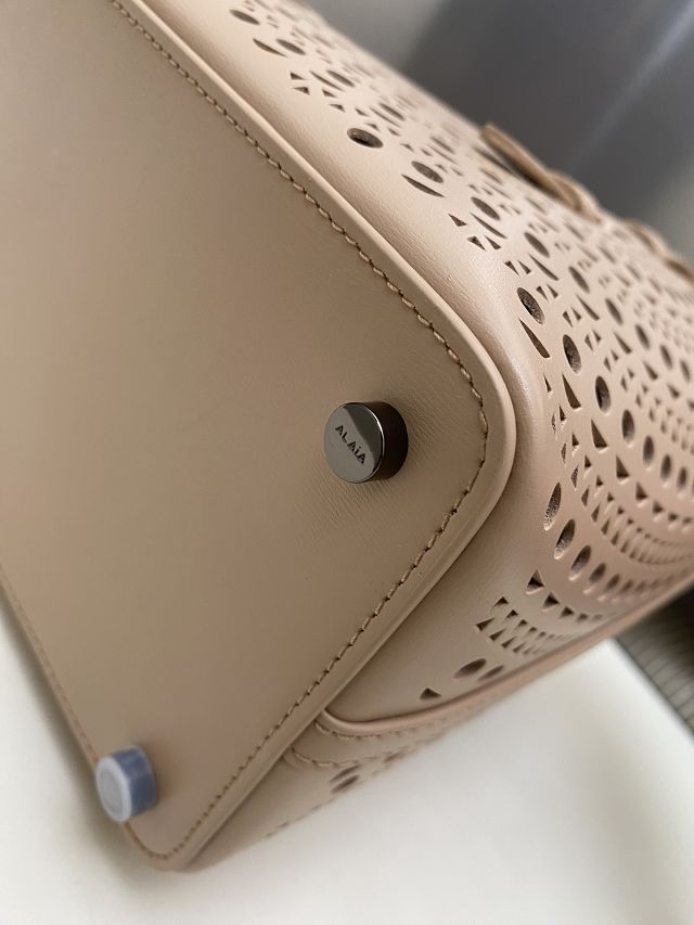 Alaia original vienne wave calfskin mina 25 bag AL0003 desert