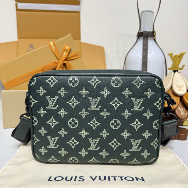 Louis vuitton original calfskin trio messenger bag M27124 green