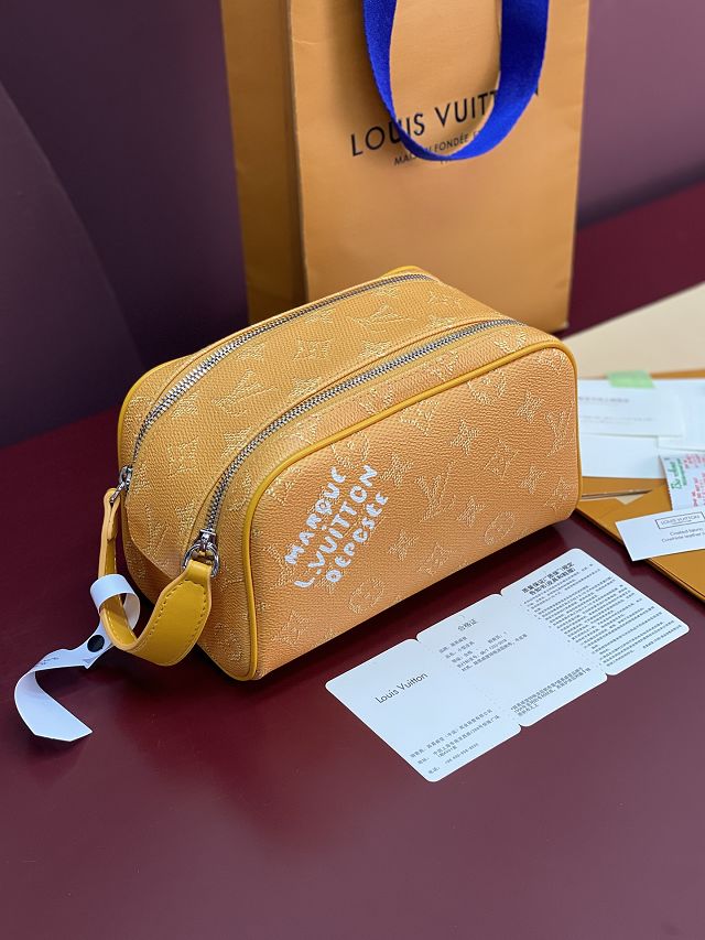 Louis vuitton original monogram canvas locker dopp kit M27158