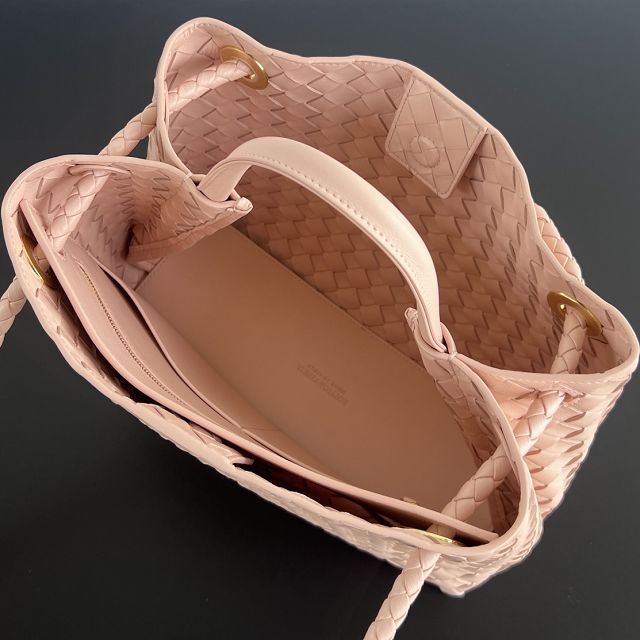 BV original lambskin small andiamo 743568 cameo