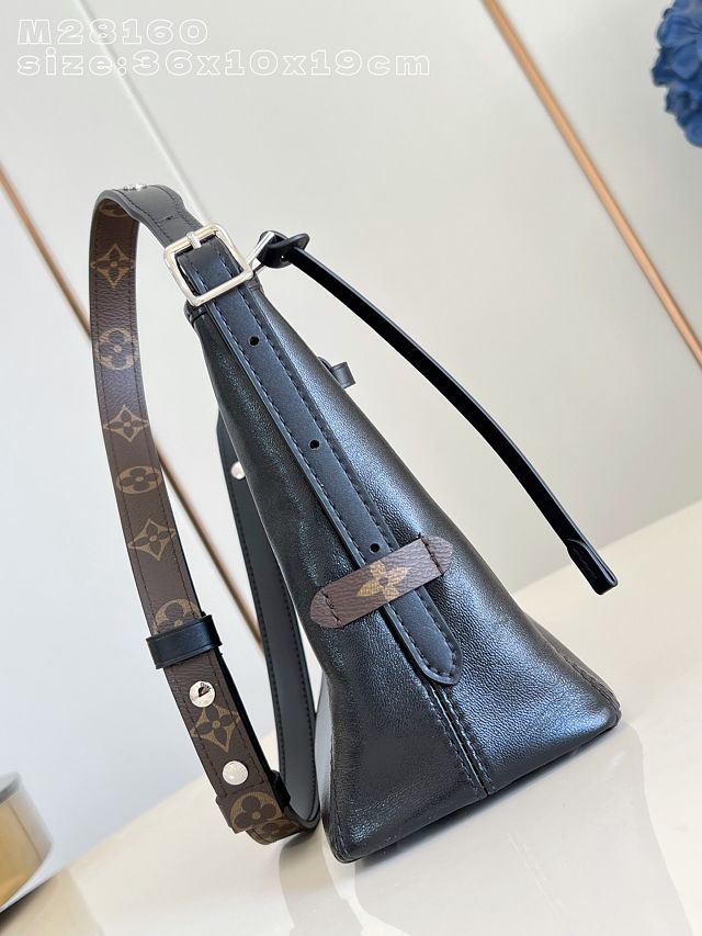 Louis vuitton original calfskin carryall east west M28160 black