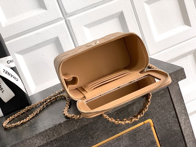 CC original grained calfskin vanity with chain AP4940