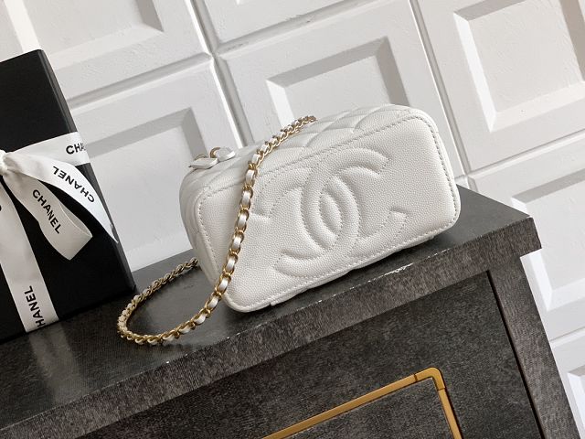 CC original grained calfskin vanity with chain AP5183 white