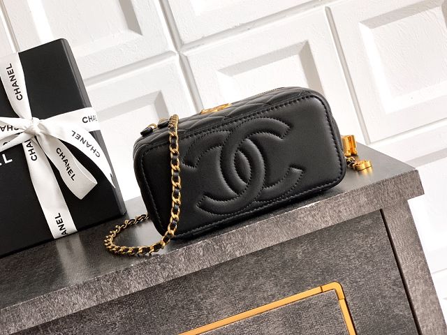 CC original lambskin vanity with chain AP3936 black