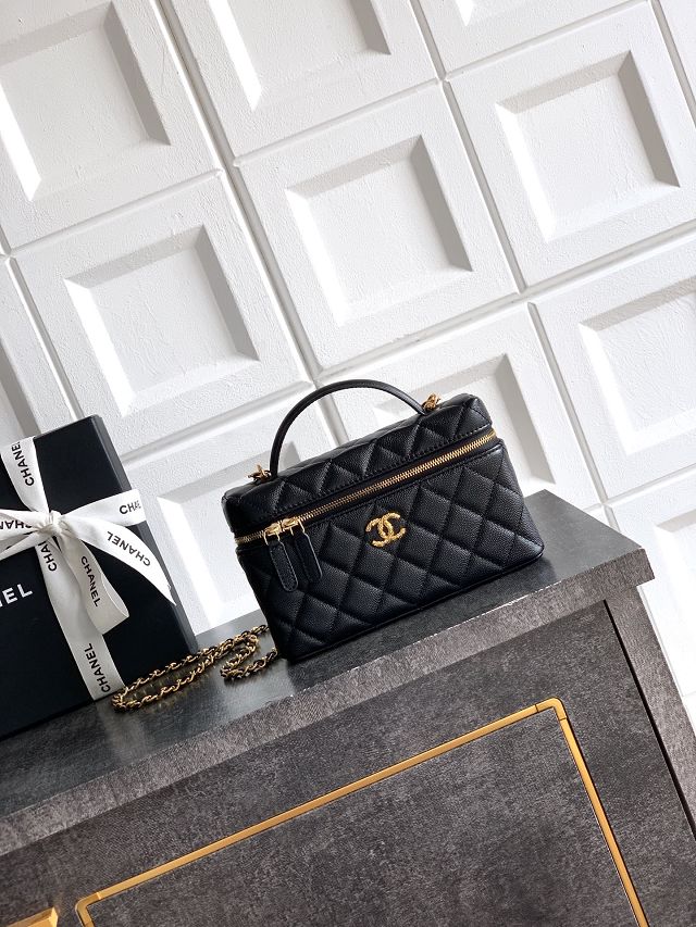 CC original grained calfskin vanity with chain AP5090