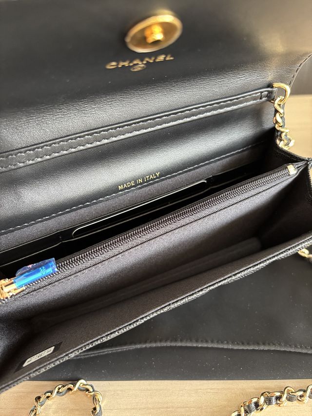 CC original grained calfskin wallet on chain AP6461