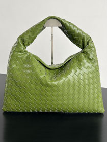 BV original calfskin medium hop bag 796262 matcha